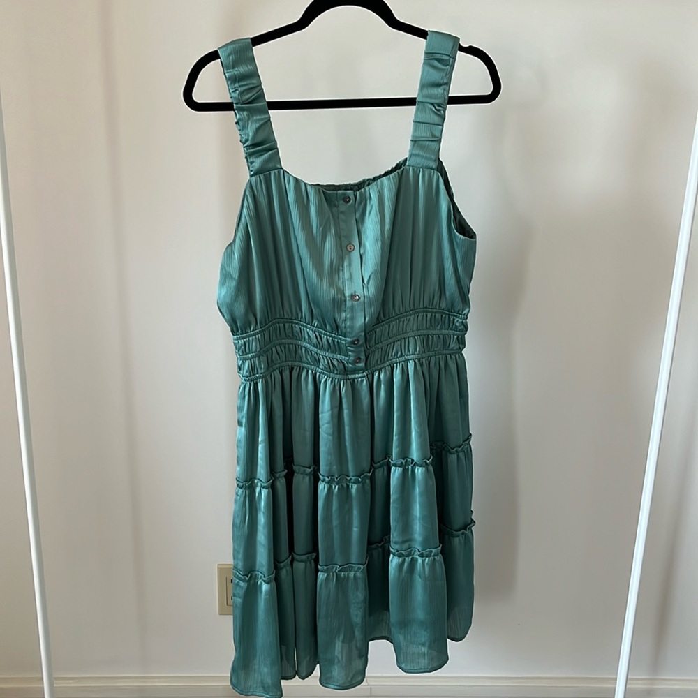 NWT Layered/tiered dress
